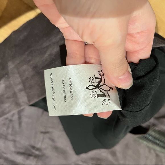 Mackage linen dress - form fitting- size 4 - Picture 14 of 14